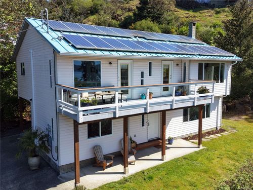 2065 Arleigh Pl, Sooke, BC, V9Z0E6 | Card Image