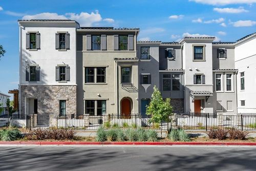 2104 Latham St, Mountain View, CA, 94040-1624 | Card Image