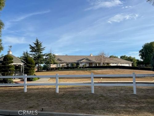 23140 Western Crest Dr, Lake Mathews, CA, 92570-8027 | Card Image