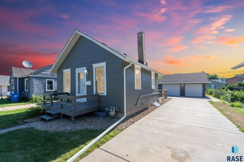 414 S Lyndale Ave Avenue, Sioux Falls, SD, 57104 | Card Image