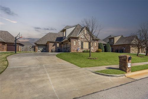 617 Caveat Ct, Edmond, OK, 73025-7912 | Card Image