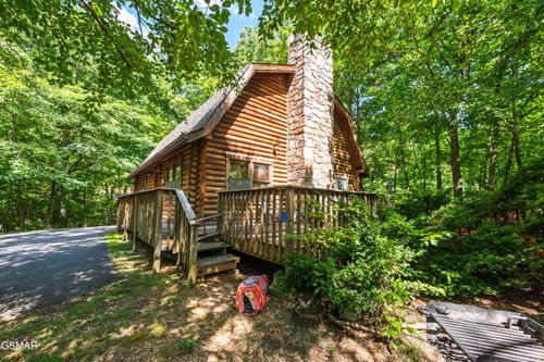 1110 Alpenrose Rd, Gatlinburg, TN, 37738-4520 | Card Image