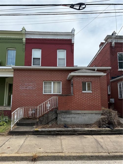 224 S 5th St, Jeannette, PA, 15644-2267 | Card Image