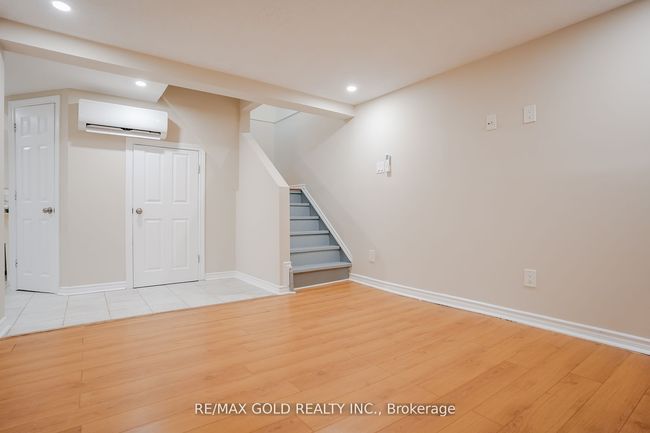9 Havendale Crt, House attached with 4 bedrooms, 2 bathrooms and 5 parking in Brampton ON | Image 28