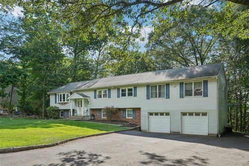 27 Claremont Ln, Suffern, NY, 10901 | Card Image