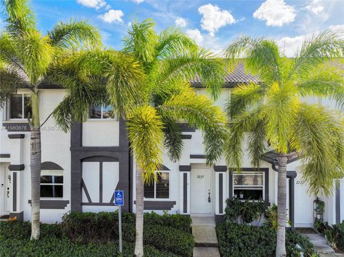 2221-2221 Se 26th Ln, Homestead, FL, 33035-1352 | Card Image