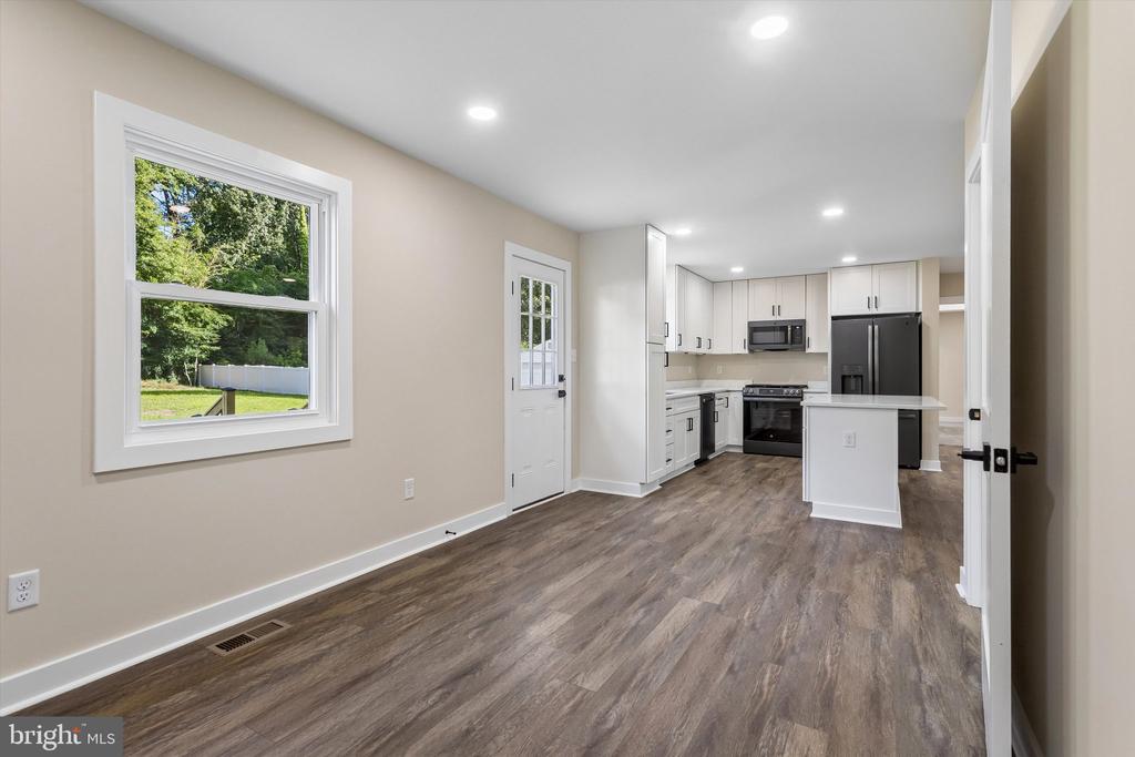 Residential in YORKTOWN 2