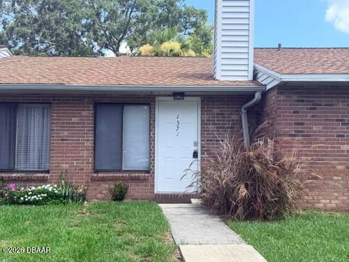 1571 Hancock Ln, Daytona Beach, FL, 32117-2055 | Card Image