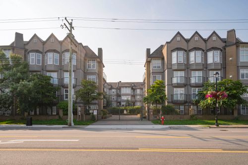 303-20200 56 Ave, Langley, BC, V3A8S1 | Card Image