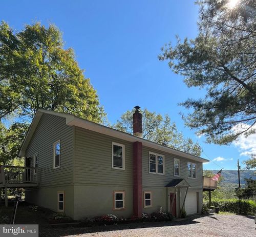 83 Denver Trail, BERKELEY SPRINGS, WV, 25411 | Card Image