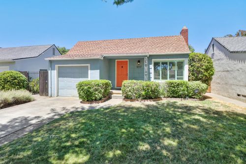 5717 8th Ave, Sacramento, CA, 95820-1809 | Card Image