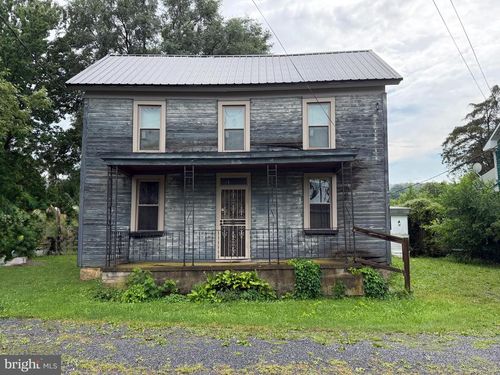 736 Water St, ORBISONIA, PA, 17243-9425 | Card Image