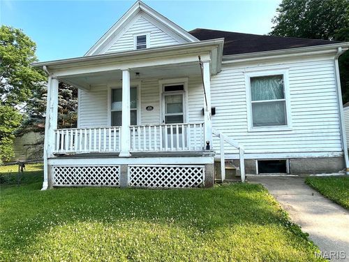 220 E Center St, Lebanon, IL, 62254-1406 | Card Image