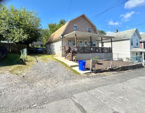 17 Sand St, Pittston, PA, 18640-2609 | Card Image