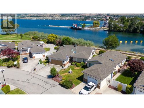 43 Kingfisher Dr, Penticton, BC, V2A8K6 | Card Image