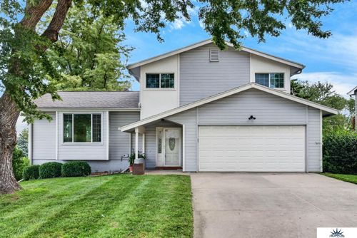 3205 S 130th Cir, Omaha, NE, 68144-3707 | Card Image