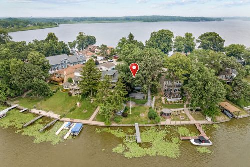176 Riverside Island Dr, Fox Lake, IL, 60020-1212 | Card Image