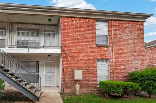 191-9201 Clarewood Dr, Houston, TX, 77036-3565 | Card Image