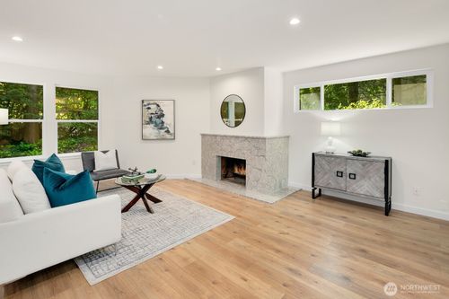 apt-k7-14633 Ne 40th St, Bellevue, WA, 98007-3370 | Card Image