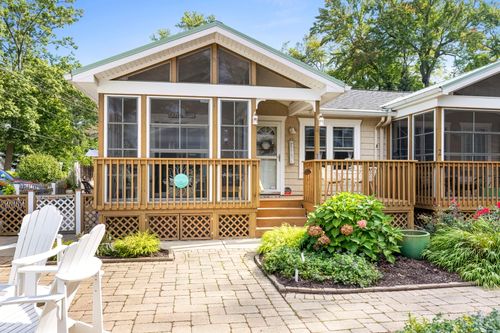 1-15612 Isobel St, Union Pier, MI, 49129-9443 | Card Image