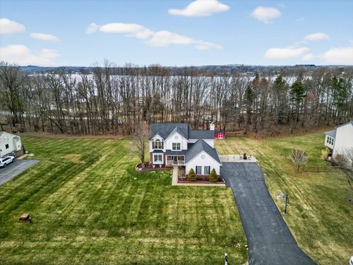 7233 S Lake Dr, Chelsea, MI, 48118 | Card Image