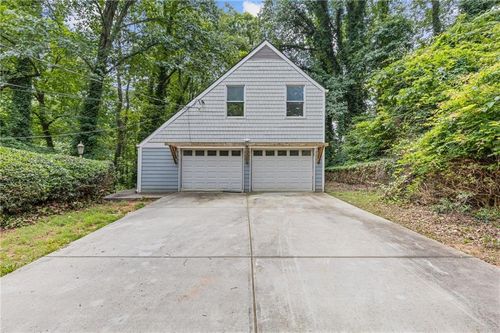 7090 Riverside Dr, Atlanta, GA, 30328-1139 | Card Image