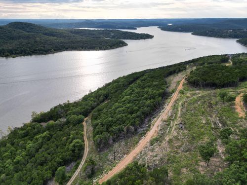 000 Bobcat Ridge Road, Shell Knob, MO, 65747 | Card Image