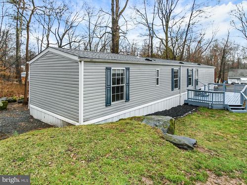 740 Lonely Cottage Rd, UPPER BLACK EDDY, PA, 18972-9308 | Card Image