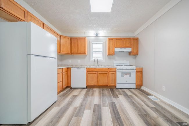 921 Race St, House other with 3 bedrooms, 1 bathrooms and null parking in Logansport IN | Image 6
