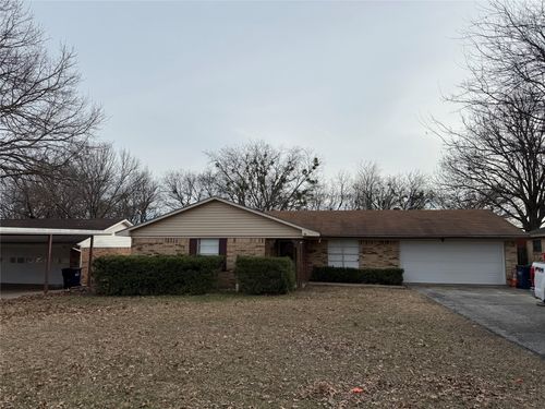 415 W Highland Dr, Whitewright, TX, 75491-2810 | Card Image