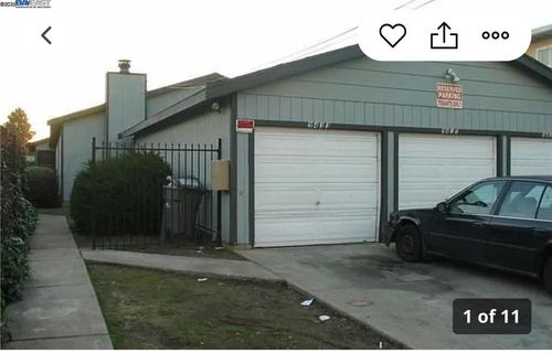 9437 Peach St, Oakland, CA, 94603-1836 | Card Image