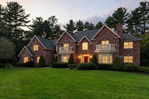 3 Warren Dr, Middleton, MA, 01949-1429 | Card Image