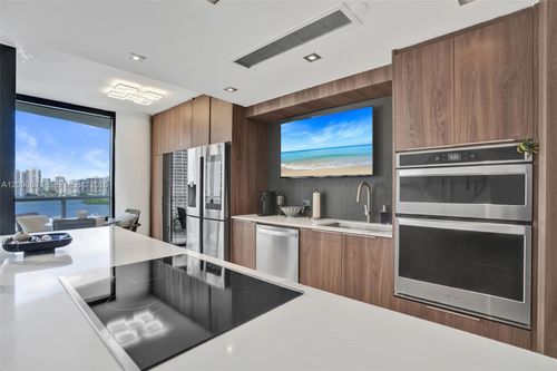 1205-4000 Island Blvd, Aventura, FL, 33160-0197 | Card Image