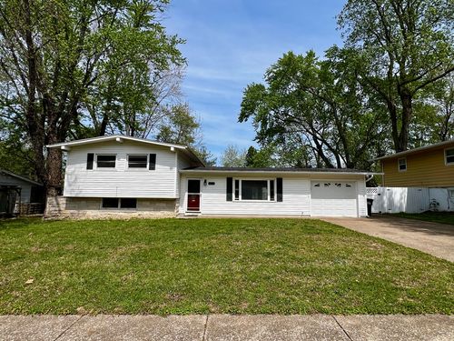 1808 W Freeman St, Carbondale, IL, 62901-2106 | Card Image