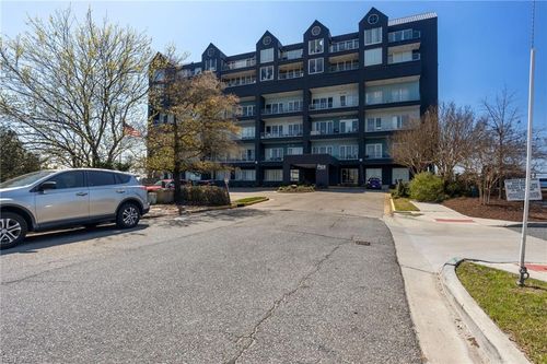 510-40 Rader St, Norfolk, VA, 23510-1037 | Card Image