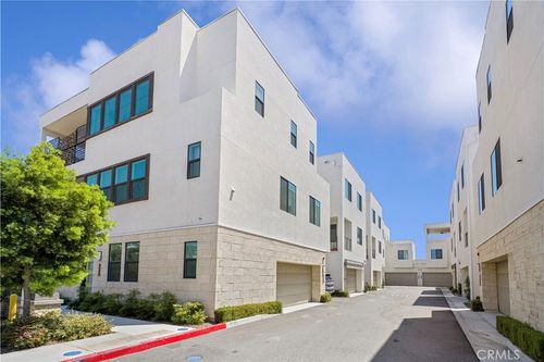 2172 Pearl Walk, Gardena, CA, 90249 | Card Image