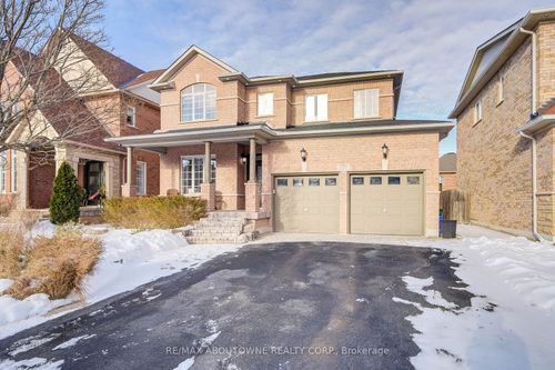 2083 Jaguar Lane, Oakville, ON, L6M4R5 | Card Image