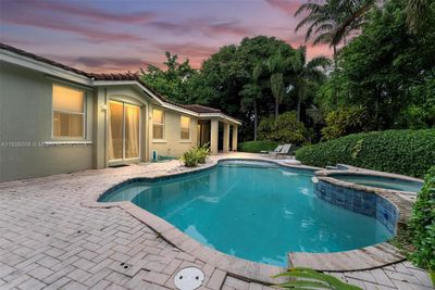 8209 Sw 173rd Ter, House other with 4 bedrooms, 2 bathrooms and null parking in Palmetto Bay FL | Image 1