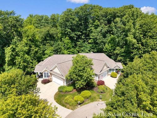 38-16300 Riverdale Court, Ferrysburg, MI, 49456 | Card Image