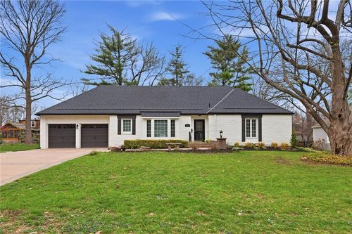 3600 W 84th Ter, Prairie Village, KS, 66206-1343 | Card Image