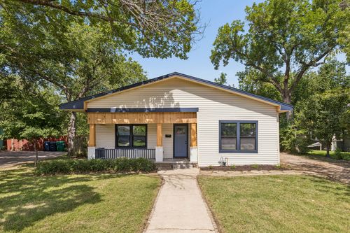 1515 Bolivar St, Denton, TX, 76201-3088 | Card Image