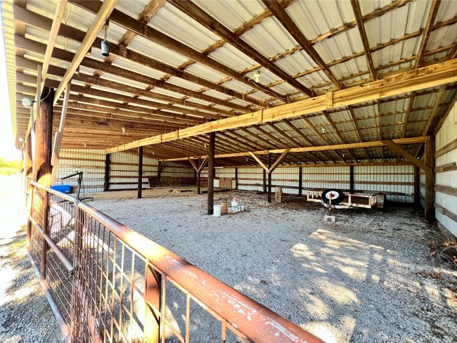 Tractor shed | Image 9