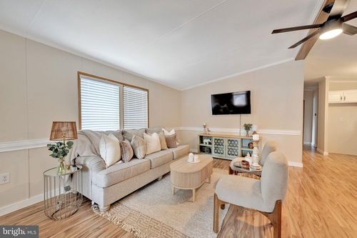 172 B Sonnys Ct, LOTHIAN, MD, 20711 | Card Image