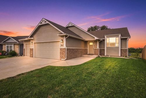 3027 N Susan Ln, Mulvane, KS, 67110 | Card Image