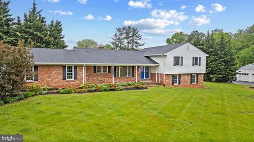 4000 Latham Dr, HAYMARKET, VA, 20169-2409 | Card Image