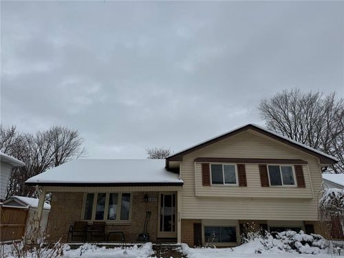 1257 Glenora Dr, London, ON, N5X1T4 | Card Image