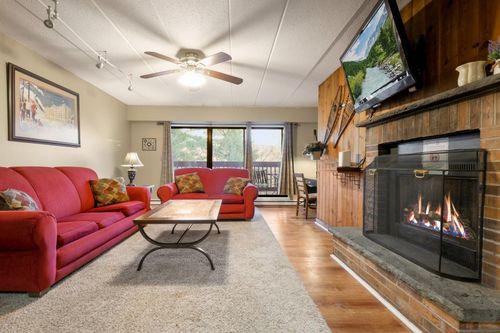 iid02-137 E Mountain Rd, Killington, VT, 05751-9615 | Card Image