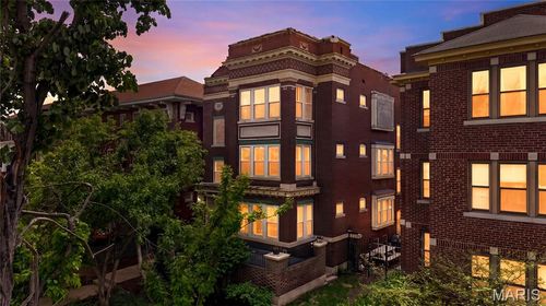 1w-5572 Waterman Blvd, Saint Louis, MO, 63112-1839 | Card Image