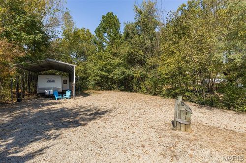 9055 Beach Dr, French Village, MO, 63036-1322 | Card Image