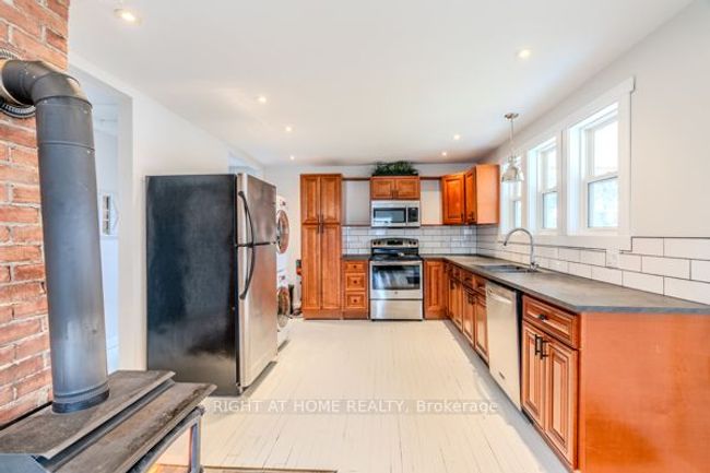 667287 20 Sideroad, House other with 2 bedrooms, 1 bathrooms and 6 parking in Mulmur ON | Image 7